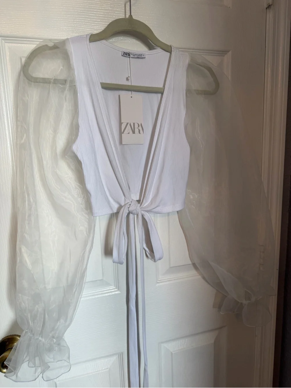 ZARA White Ribbed Tie-Front Top with Sheer Puff Sleeves